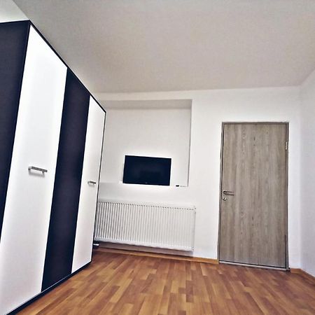 Camere In Regim Hotelier Braszów Zewnętrze zdjęcie