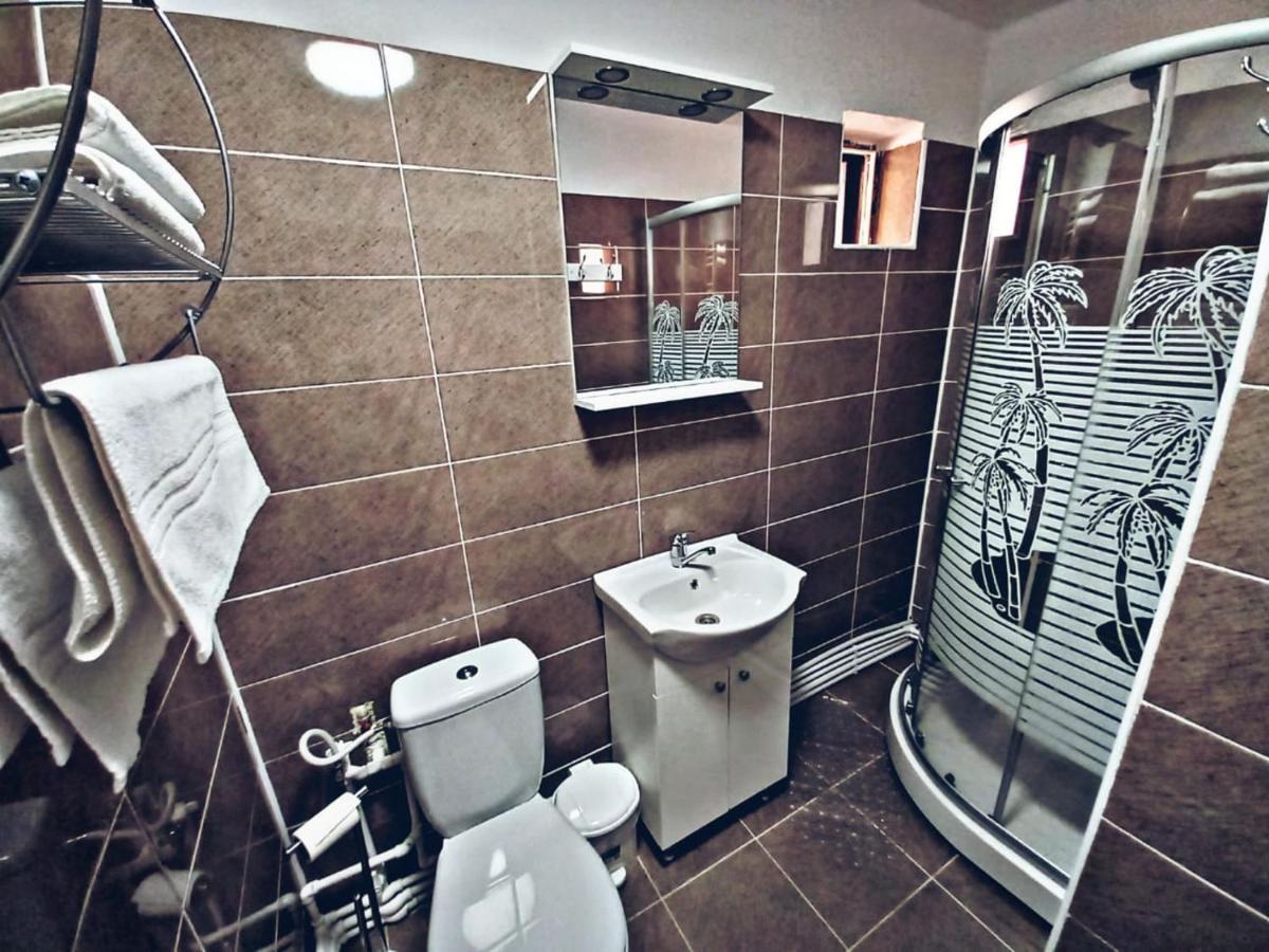 Camere In Regim Hotelier Braszów Zewnętrze zdjęcie